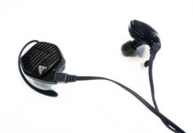 Ruce na: Sluchátka do uší Audeze LCD-i3