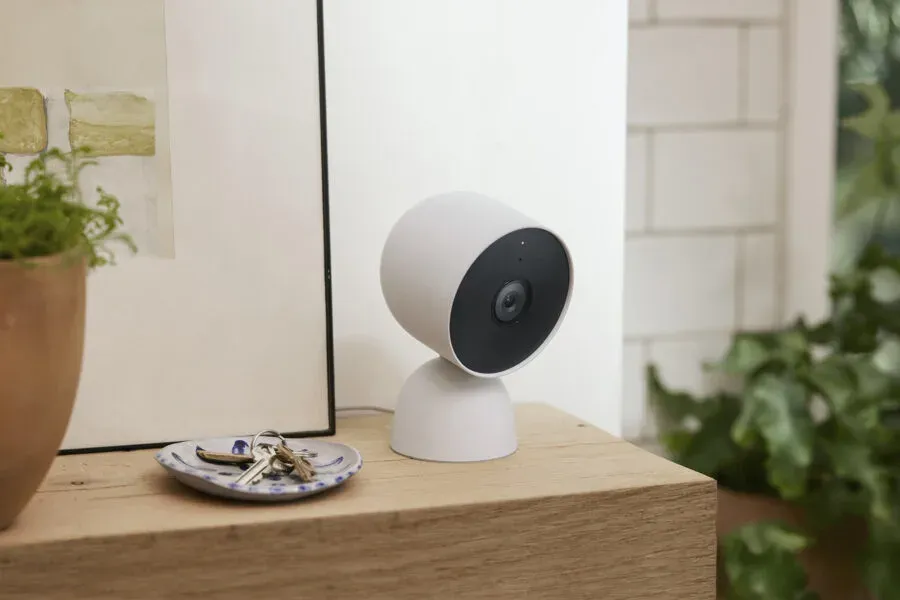 Nest Cam (Battery) with Stand.