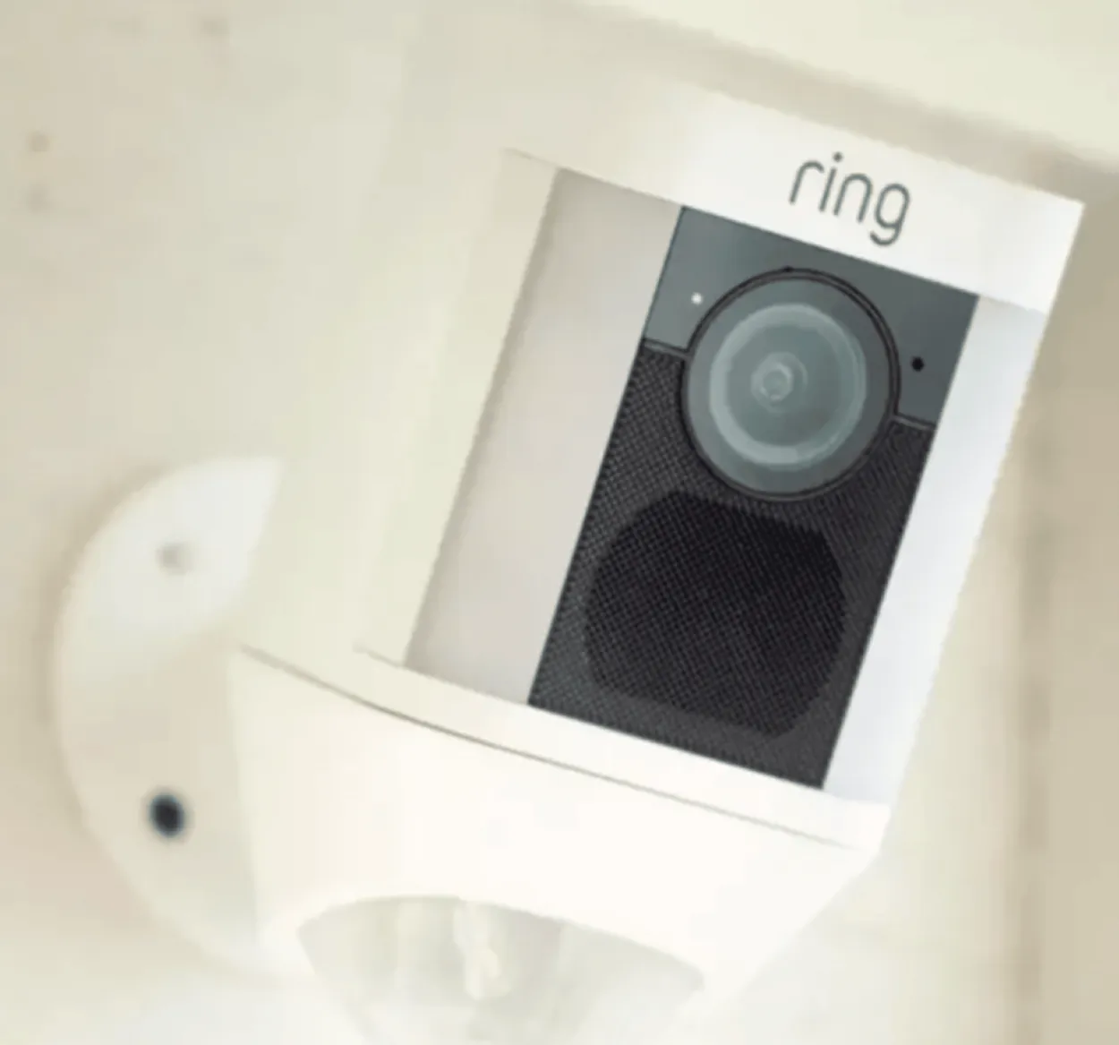 a ring camera which contain a alarm system with chimes