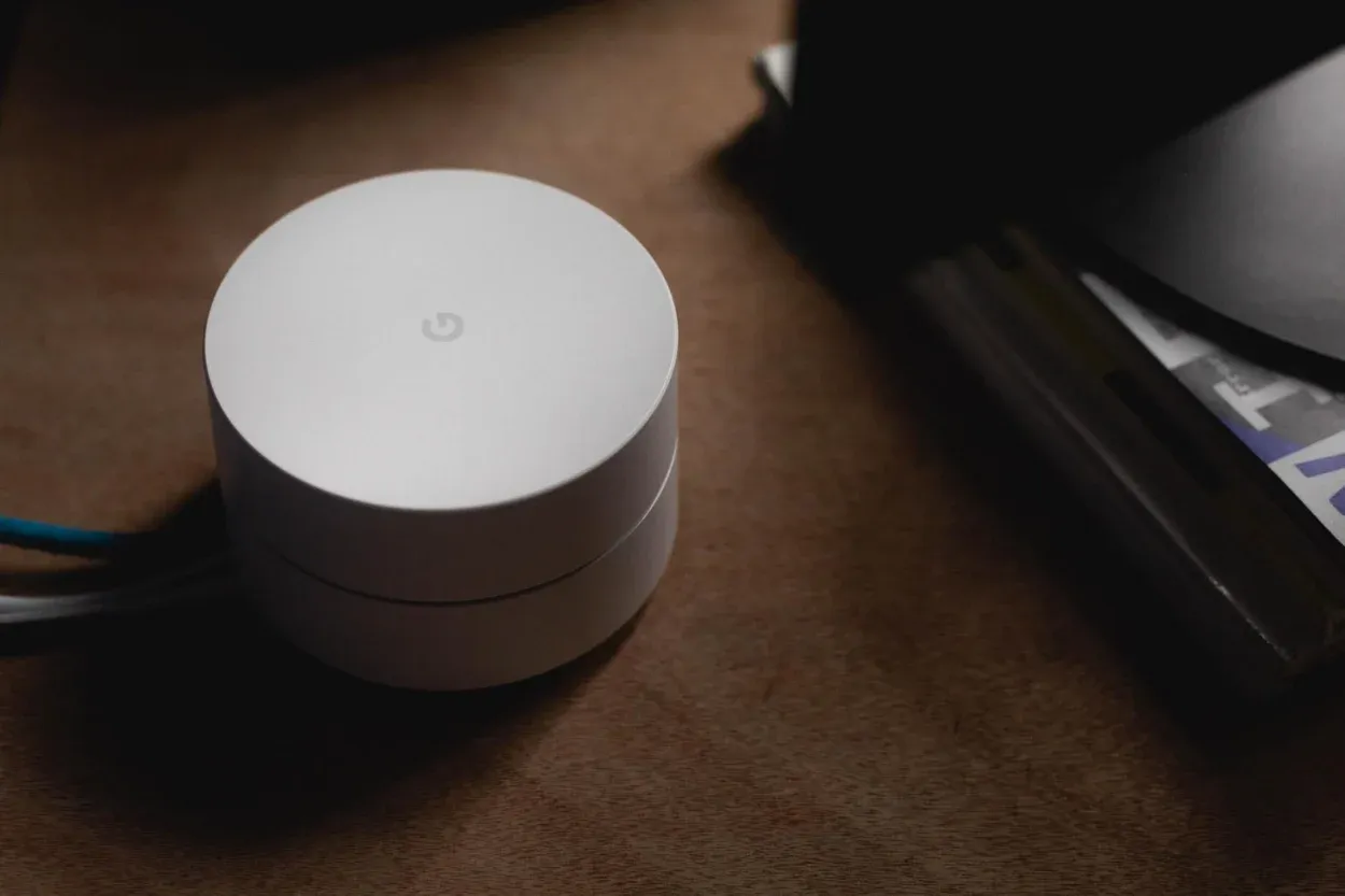 Image of a googles wifi router.