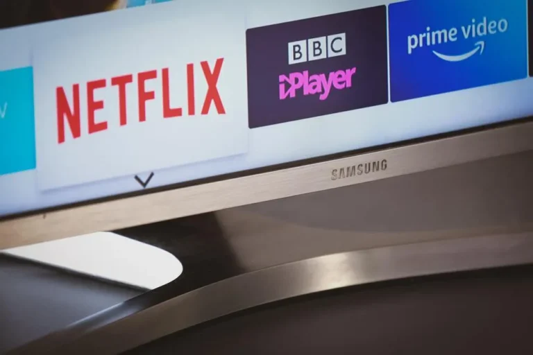 Explorar el botón de encendido del televisor Samsung (¡Debe saberlo!)