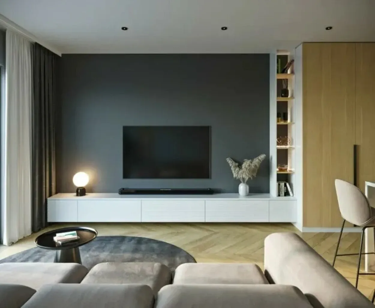 En svart Hisense TV med flatskjerm