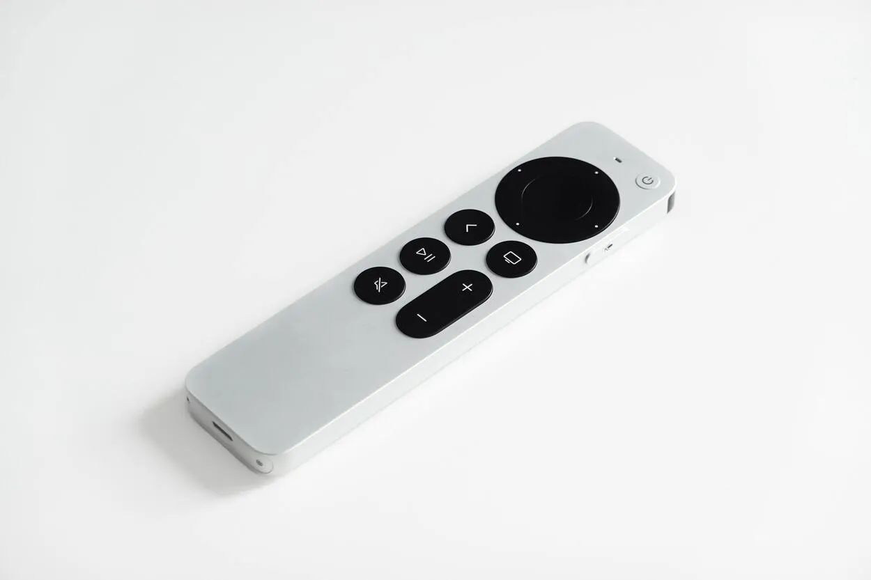 Apple TV remote which is almost the same as the Samsung smart remote