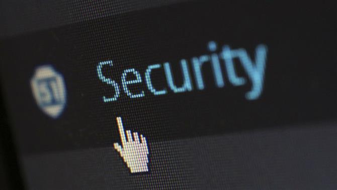 how-to-protect-yourself-online-in-2018