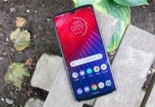 Recenze Moto Z4