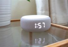 Amazon Echo Dot s hodinami recenze