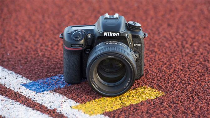 Nikon D7500 arvostelu
