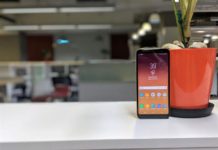 Samsung Galaxy A6 Plus předává recenze
