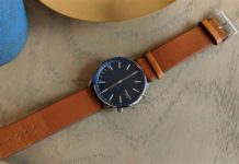 Skagen Holst předává recenzi